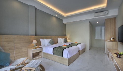 Deluxe Room, Pool View