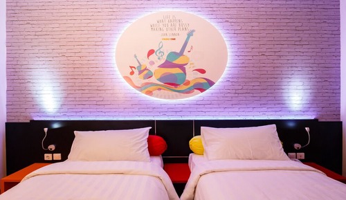 Deluxe Twin Room