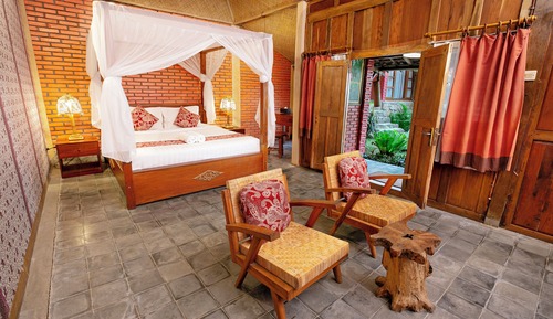 Wooden House Deluxe