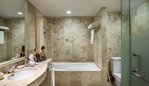 Suite, 1 King Bed with Sofa bed (Legendary)
