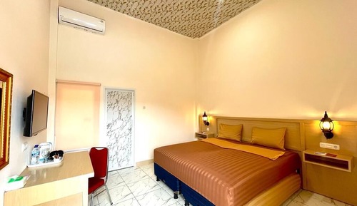 Cabana Room