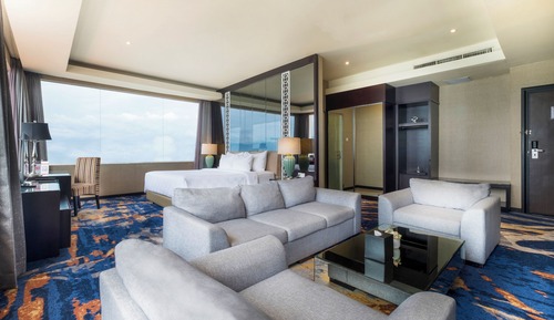 Executive Suite Hotel