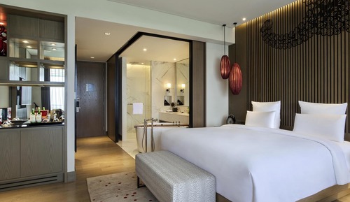 Executive Room, 1 King Bed