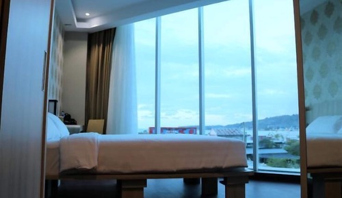 Corner Suite