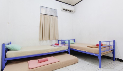 Shared Dormitory, Mixed Dorm