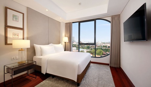 Suite, 3 Bedrooms
