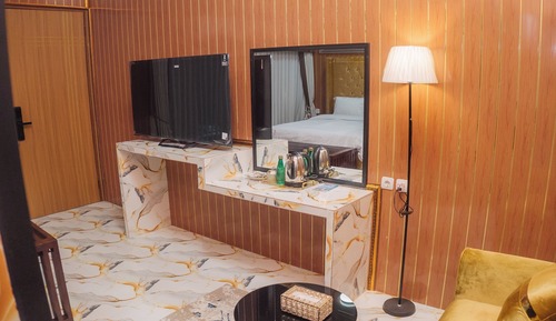 Executive Room