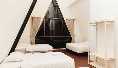 Family Room, Multiple Beds