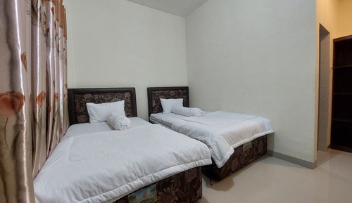 Basic Twin Room