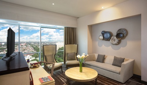 Junior Studio Suite