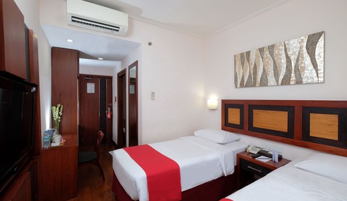 Deluxe Twin Room, City View