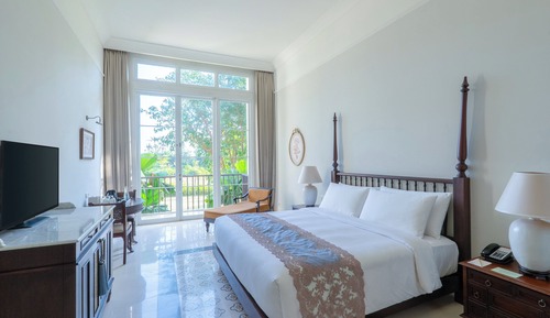 Deluxe Room, 1 King Bed, Garden View