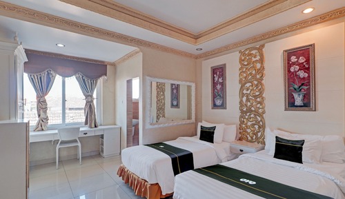 Deluxe Twin Room