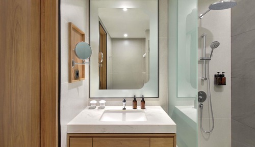 Superior Room, 2 Twin Beds, City View
