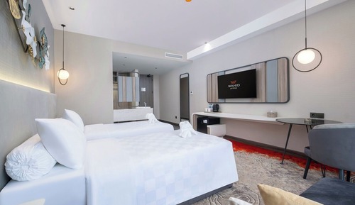 Deluxe Twin Room, City View