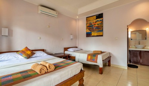 Triple Room