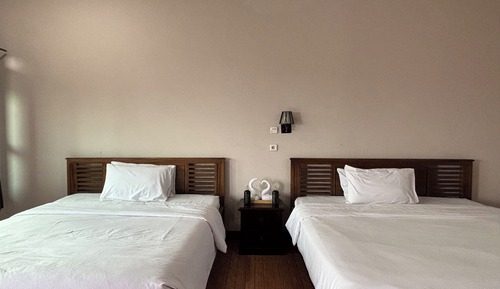 Deluxe Studio Suite
