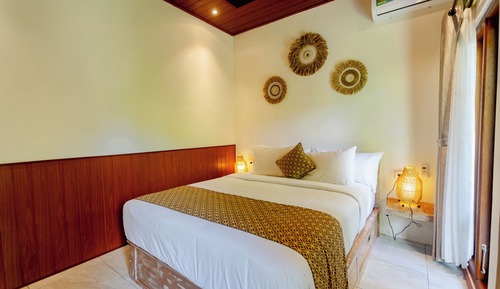 Suite, Garden View
