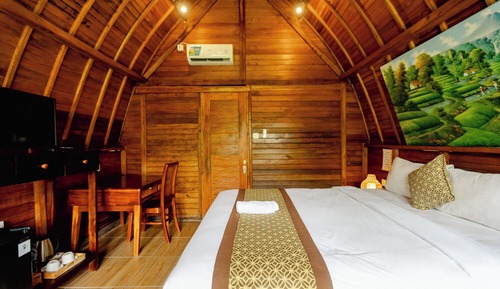 Deluxe Double or Twin Room, Balcony