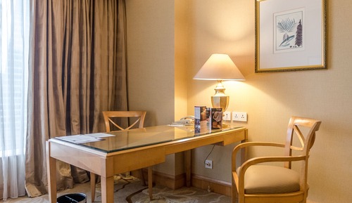 Executive Room, 1 King Bed