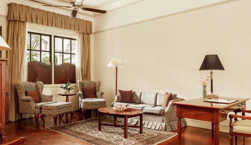 Majapahit Legendary Suite King Bed