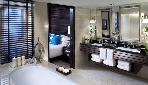 Club Suite, 1 King Bed (Urban, Monument View)