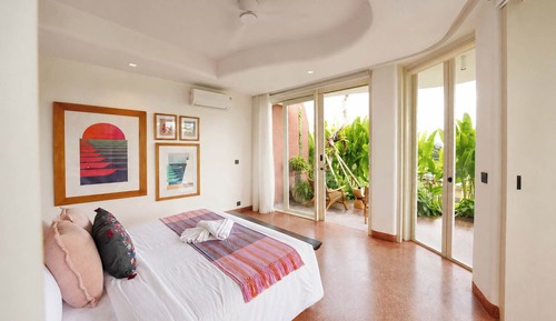 One Bedroom Deluxe