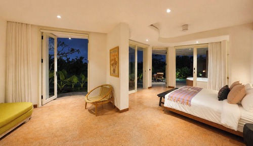 Grand One Bedroom