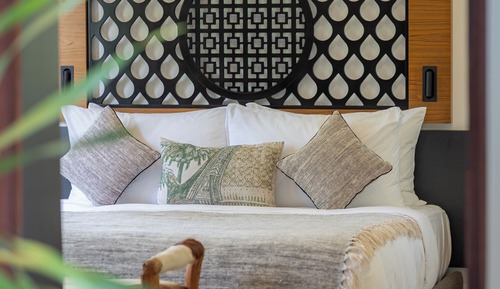 Deluxe Villa, Multiple Beds, Patio, Lake View