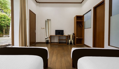 Basic Twin Room
