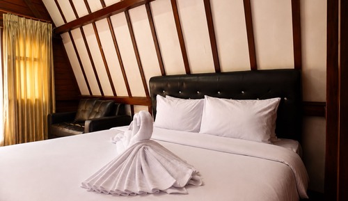 Deluxe Cabin