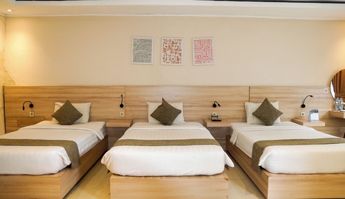Deluxe Triple Room