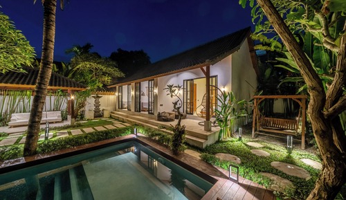 Luxury Villa, Pool View