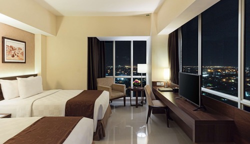 Superior Room, 2 Twin Beds, Non Smoking, City View