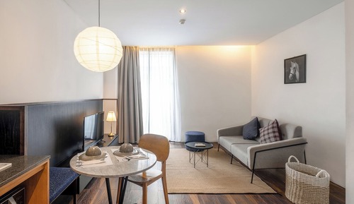 Suite, 1 King Bed