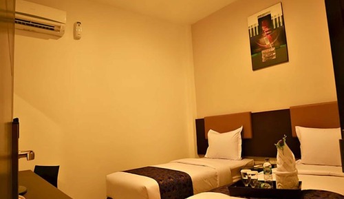 Superior, 1 King Bed