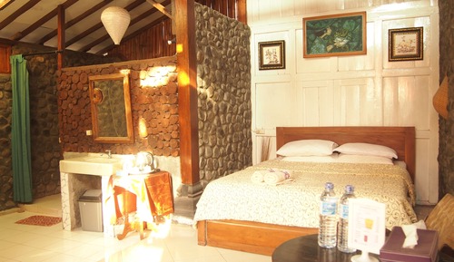 Romantic Cottage, 1 Queen Bed, Garden View, Garden Area