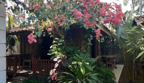 Geladak House