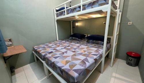 Triple Room with Shared Bathroom