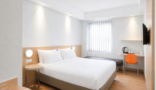 Deluxe Queen Room