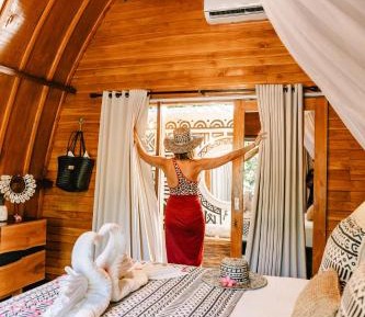King Room with Pool View