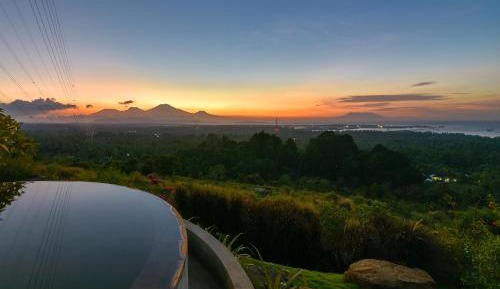 Villa Bukit Barat