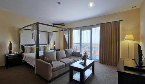 Junior Suite Village View