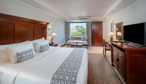 Grand Deluxe Room