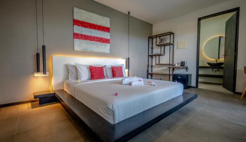 Deluxe King Room
