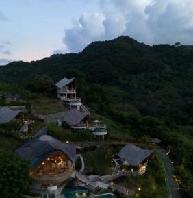 Deluxe Bungalow with Sea View