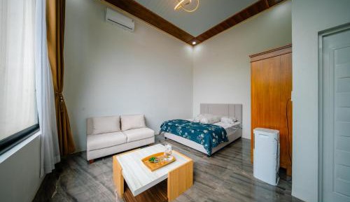 Queen Room