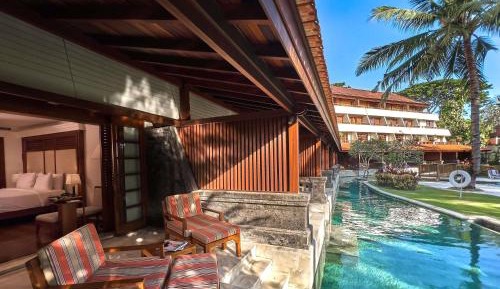 Palace Club Twin Room with Lagoon Access