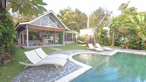 Villa with Private Pool
