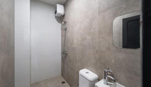 Premier Queen Room